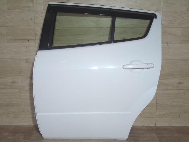 【中古】中古部品 WiLL VS NZE127 左リアドア 【3310390100-241120001913400】