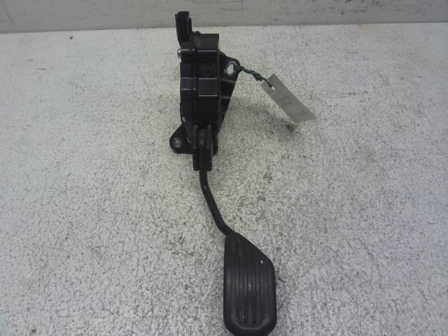 【中古】中古部品 カローラフィールダー NKE165G ペダル 【3310160100-000004406877500】(2)