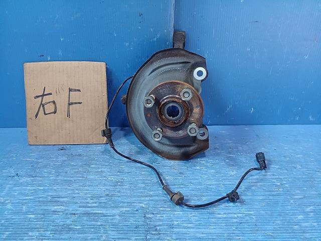 【中古】中古部品 デイズルークス B21A 右フロントナックルハブ 【3310050100-241010000144310】