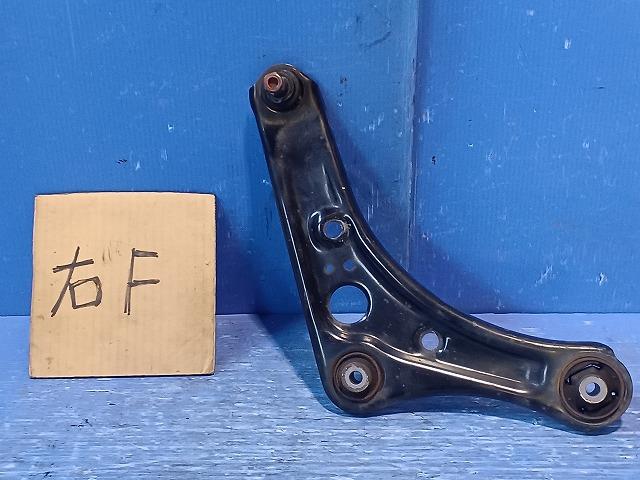 【中古】中古部品 デイズルークス B21A 右フロントロアアーム 【3310050100-241010000151720】