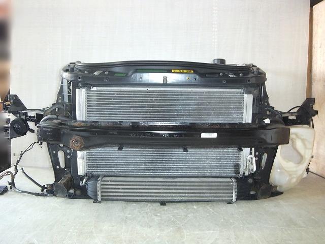 【中古】中古部品 BMW ミニ MM16 ラジエータコアサポート 【3310050100-000193019417180】