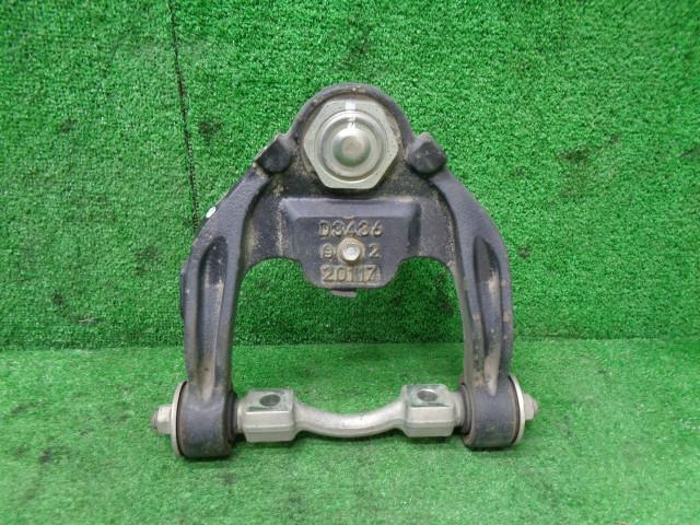 【中古】中古部品 アトラス APR85AN 右フロントアッパアーム 【3330160100-000024065451730】