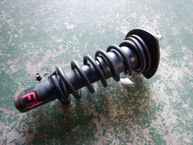 【中古】中古部品 アクティ HA9 右フロントストラット 【3330810100-241218000550110】