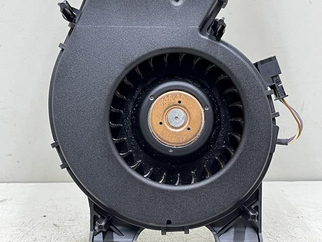 【中古】中古部品 ベンツ SLKクラス 171442 ヒーターブロアモーター 【3310070100-...
