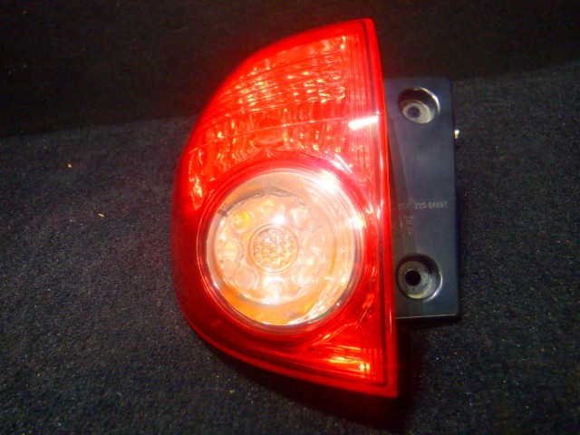 【中古】中古部品 ウイングロード JY12 左テールランプ 【3340140100-000024306215600】