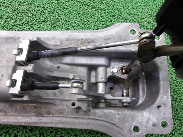 【中古】中古部品 ハイゼット S500P シフトレバー 【3310250100-000243047937850】