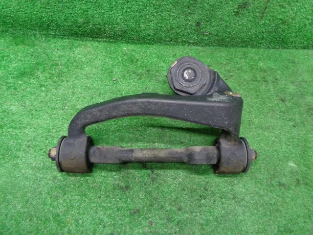 【中古】中古部品 アトラス AKR81A 右フロントアッパアーム 【3330160100-000024078651730】