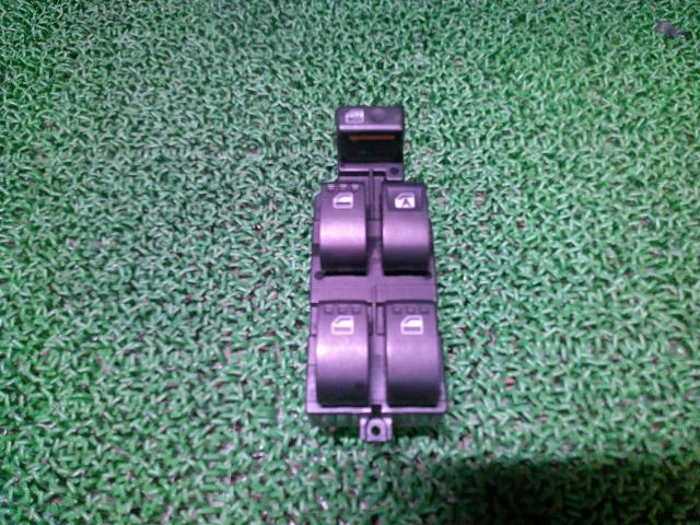 【中古】中古部品 ミラ L275S パワーウインドウスイッチ 【3330660100-000024302961900】