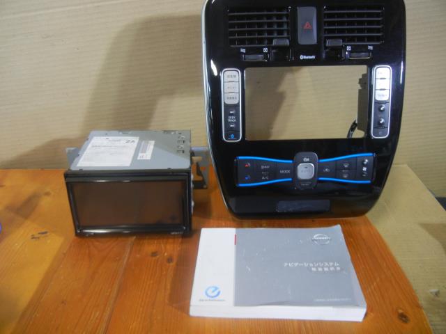 【中古】中古部品 リーフ AZE0 カーナビゲーション 【3340220100-000225087561310】