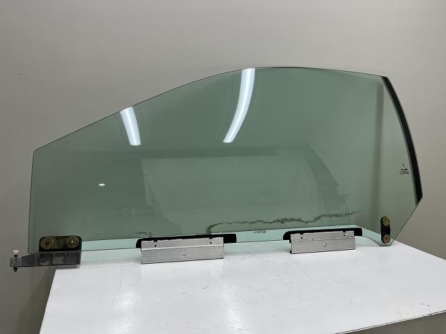 【中古】中古部品 プジョー 406 D9CPV 左フロントドアガラス 【3310070100-000090741013230】