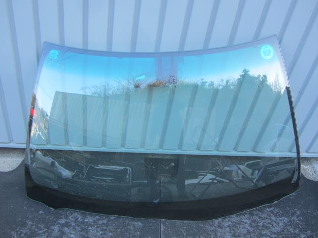 【中古】中古部品 ウィンダム MCV30 フロントウインドガラス 【3330410100-250107000111200】