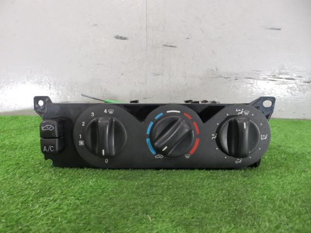 【中古】中古部品 ベンツ Mクラス 163154 A/Cスイッチパネル 【3260250000-000024253360900】