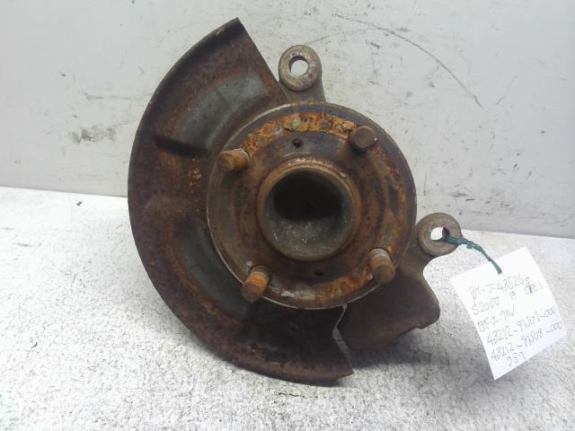 【中古】中古部品 ハイゼット S200V 左フロントナックルハブ 【3310160100-000004352644340】