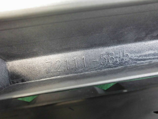 e-cleマートの【中古】中古部品 ワゴンR MH21S ラジエータグリル 【3310420000-000002314310400】｜アングル3