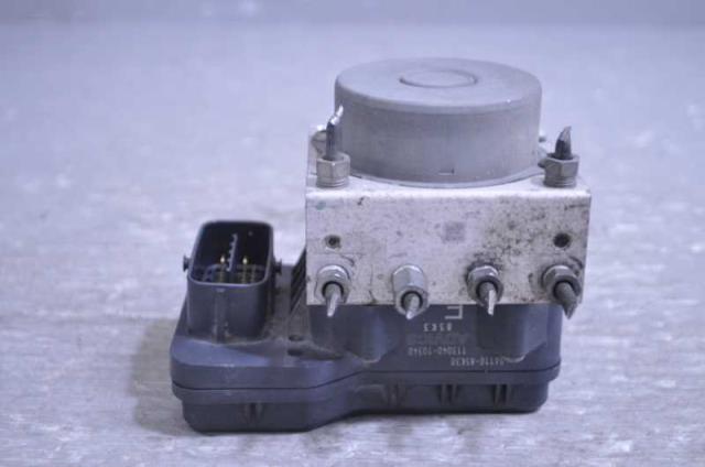 【中古】中古部品 ラパン HE22S ABSアクチュエーター 【3310580000-250118000242500】