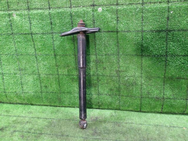 【中古】中古部品 アクティ HA7 右リアショックアブソーバー 【3330420100-250118000150700】