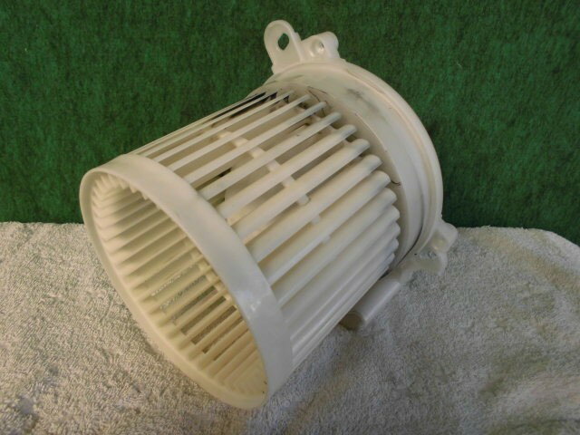 【中古】中古部品 デイズルークス B21A ヒーターブロアモーター 【3310420000-000002318367900】