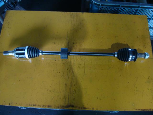 【中古】中古部品 アルト HA36S 右フロントドライブシャフト 【3340220100-000213067042100】
