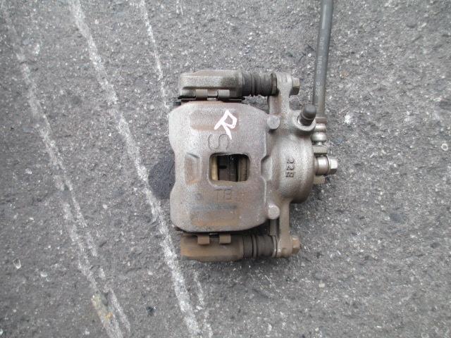 【中古】中古部品 ワゴンR MH95S 右フロントキャリパー 【3340240100-202500000744330】