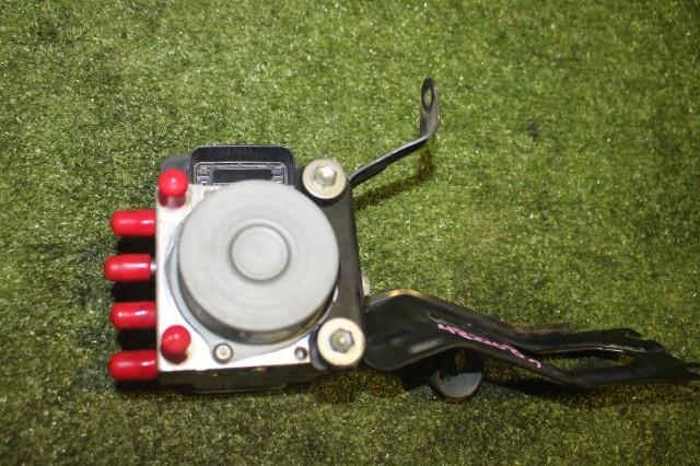 【中古】中古部品 パレット MK21S ABSアクチュエーター 【3330950100-000048220842500】