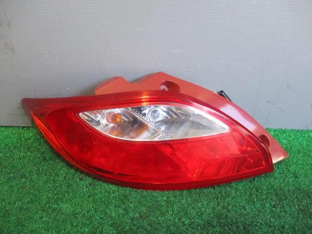 【中古】中古部品 デミオ DE3FS 左テールランプ 【3330560100-001300149115600】