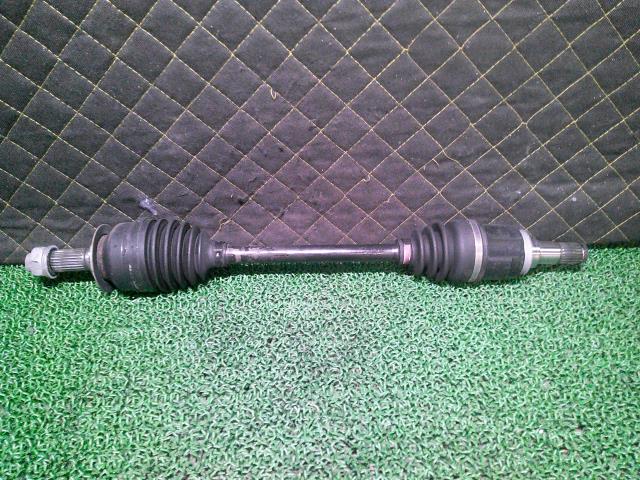 【中古】中古部品 スペーシア MK32S 左フロントドライブシャフト 【3330660100-000024300842200】