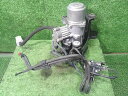 【中古】中古部品 クラウンマジェスタ UZS187 エアサスコンプレッサー 【3330900100-000024158252300】