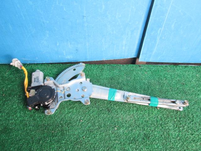 【中古】中古部品 デュエット M101A 右フロントドアレギュレータ・モーター 【3330560100-001202738813120】