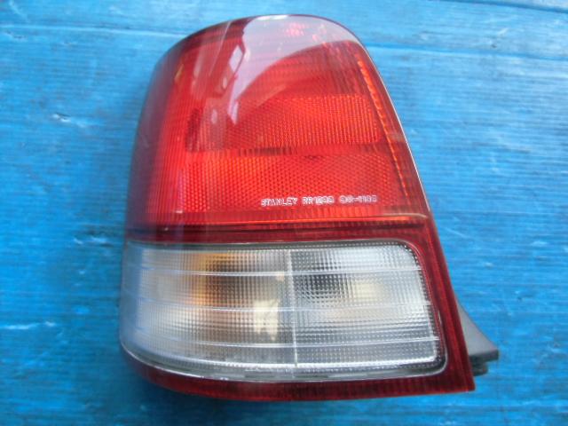 【中古】中古部品 トゥデイ JA4 左テールランプ 【3330560100-001016401615600】