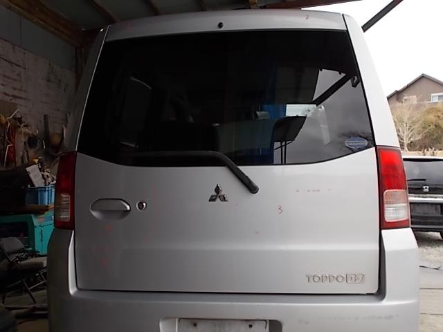 【中古】中古部品 トッポBJ H42A バックドア 【3310210100-241223000115800】