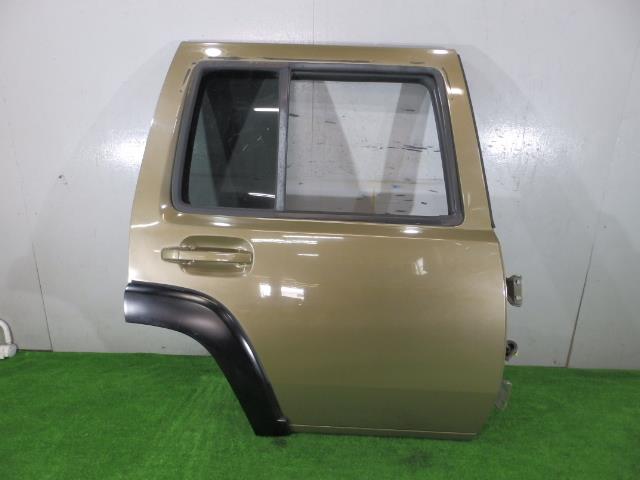 【中古】中古部品 ラシーン RKNB14 右リアドア 【3260250000-000025008813300】