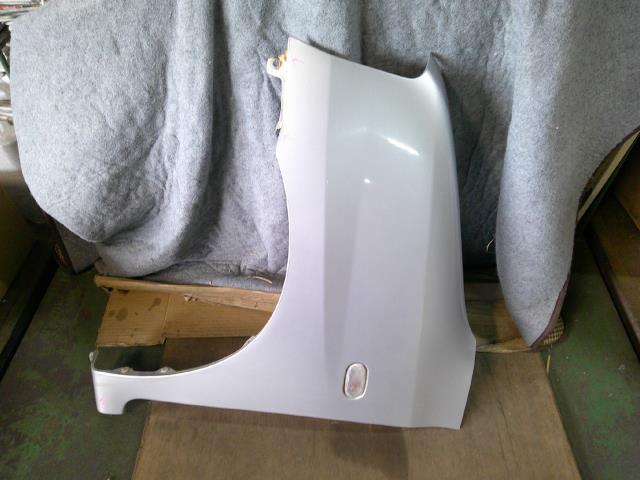 【中古】中古部品 トッポBJ H42A 左フロントフェンダー 【3310410000-000253004510700】