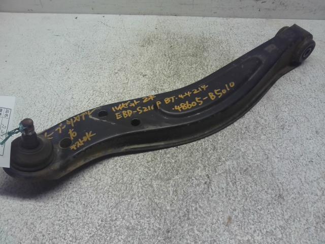 【中古】中古部品 ハイゼット S211P 右フロントロアアーム 【3310160100-000004421451720】