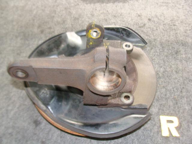 【中古】中古部品 Z PA1 右フロントナックルハブ 【3340220100-000925255544310】