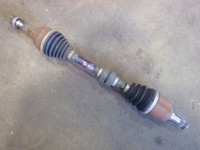 【中古】中古部品 ブルーバードシルフィ KG11 左フロントドライブシャフト 【3340140100-000024261042200】