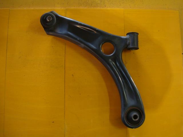 【中古】中古部品 フレア MJ34S 左フロントロアアーム 【3340220100-000226008051740】