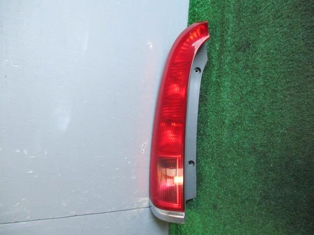 【中古】中古部品 ストリーム RN1 左テールランプ 【3330560100-001633755215600】