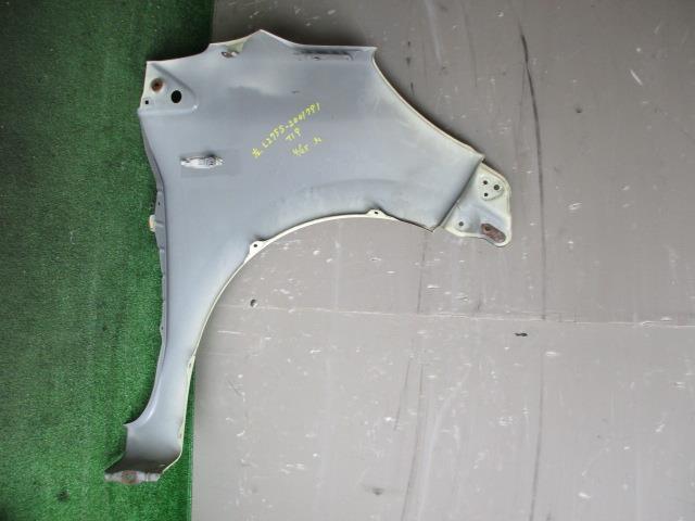 【中古】中古部品 ミラ L275S 左フロントフェンダー 【3330560100-001434487410700】 2