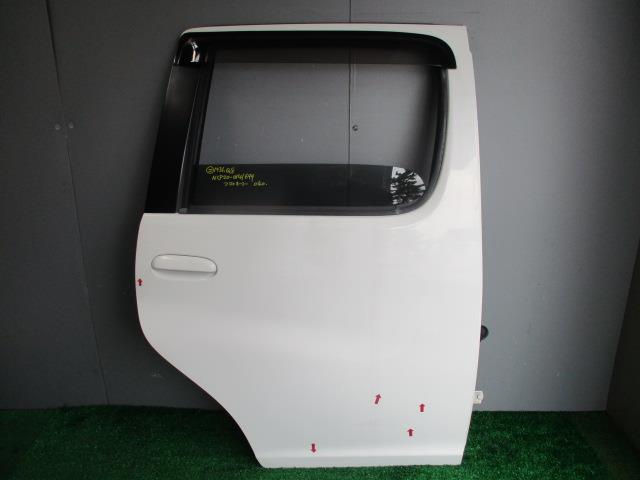 【中古】中古部品 ファンカーゴ NCP20 右リアドア 【3330560100-001571666113300】