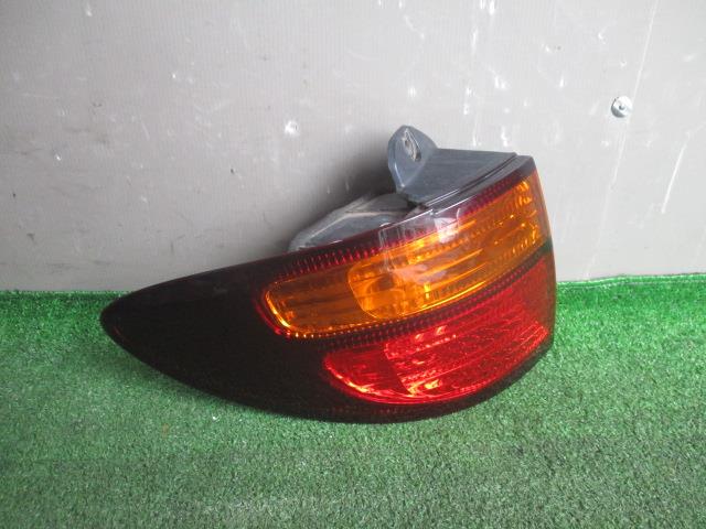 【中古】中古部品 エスティマ ACR30W 左テールランプ 【3330560100-001418593915600】