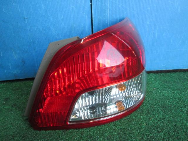 【中古】中古部品 ベルタ KSP92 右テールランプ 【3330560100-001215768015500】