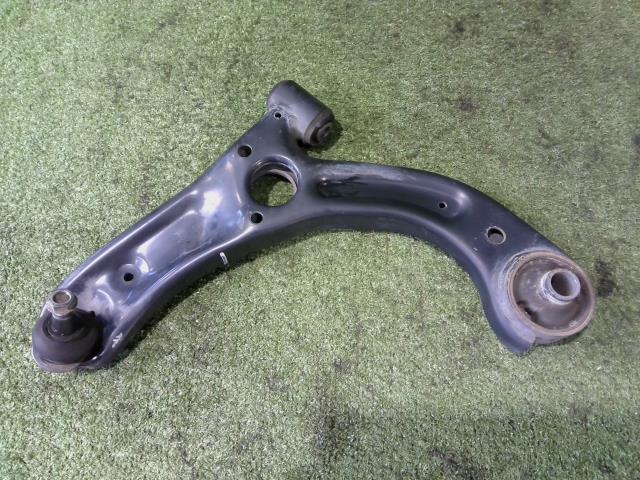 【中古】中古部品 タント LA600S 左フロントロアアーム 【3260070000-250225000151740】
