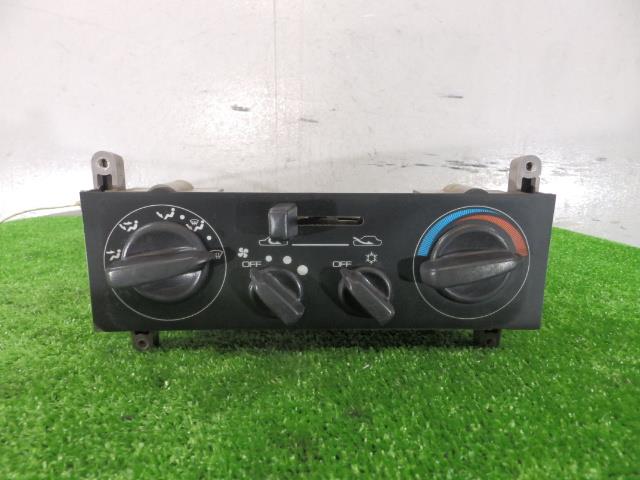 【中古】中古部品 パジェロミニ H51A A/Cスイッチパネル 【3260250000-000025016060900】