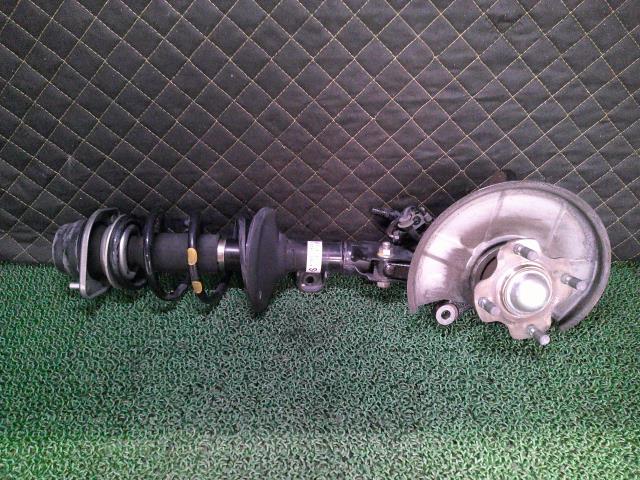 【中古】中古部品 エブリィ DA17V 右フロントストラット 【3330660100-000025303350100】