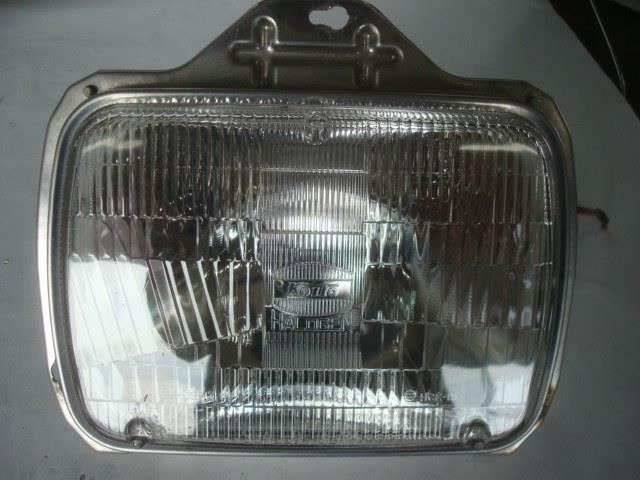 【中古】中古部品 ライトエース KR41V 右ヘッドランプ 【3340220100-001347353810800】