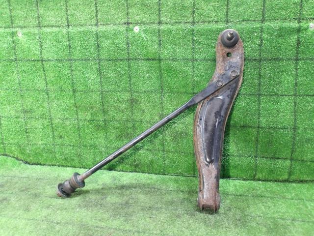 【中古】中古部品 ハイゼット S210P 右フロントロアアーム 【3330420100-250227000451720】