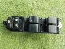 【中古】中古部品 アクア NHP10 パワーウインドウスイッチ 【3260200000-250305000261900】