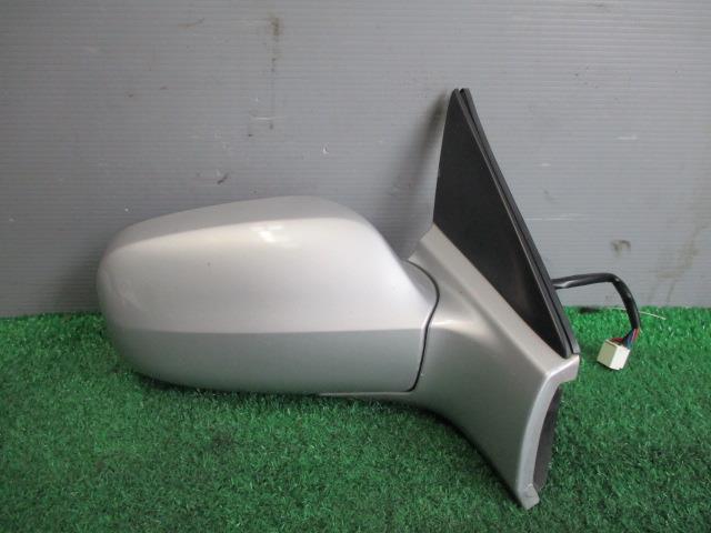【中古】中古部品 カルディナ ZZT241W 右サイドミラー 【3330560100-001532175813500】