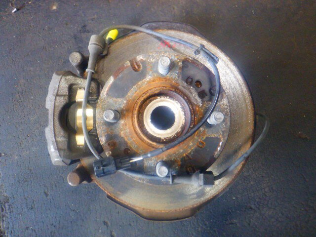 【中古】中古部品 デイズ B43W 左フロントナックルハブ 【3340140100-000024295244340】