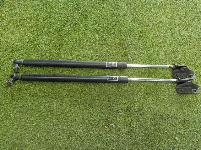 【中古】中古部品 インプレッサ GH2 フードダンパー 【3260200000-250311000510510】